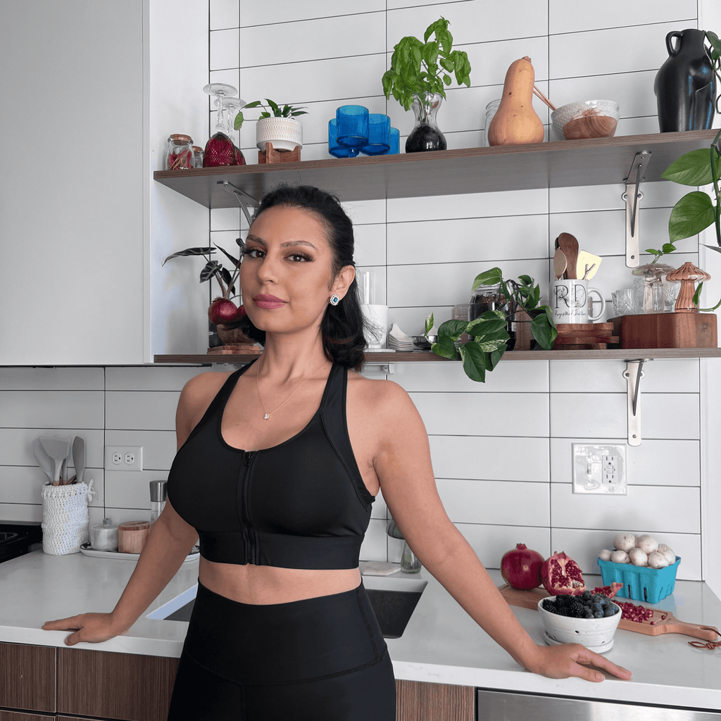 Closure Sports Bra - Black